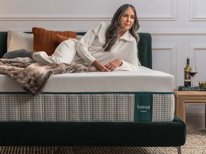 Leesa Reserve 16” Hybrid Mattress Mattress